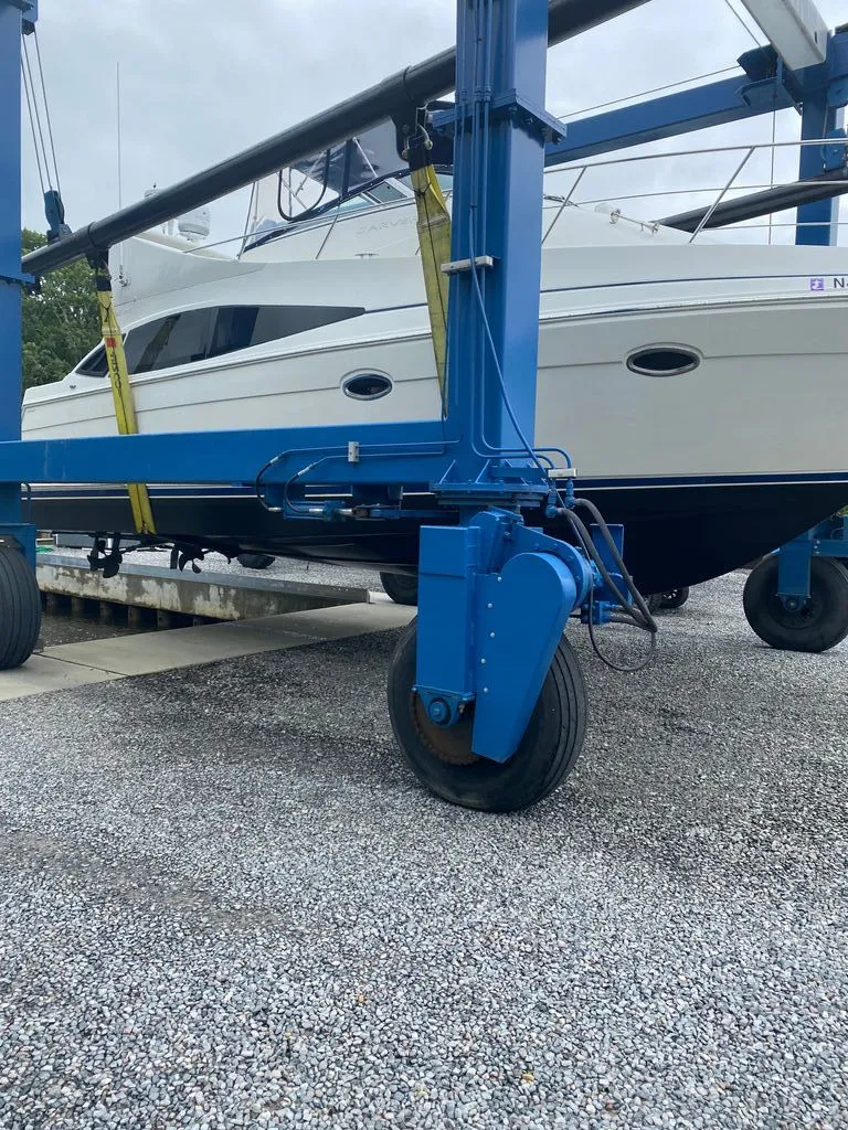 Slide: The Image of Carver Yachts 36 Mariner 2007 - 19