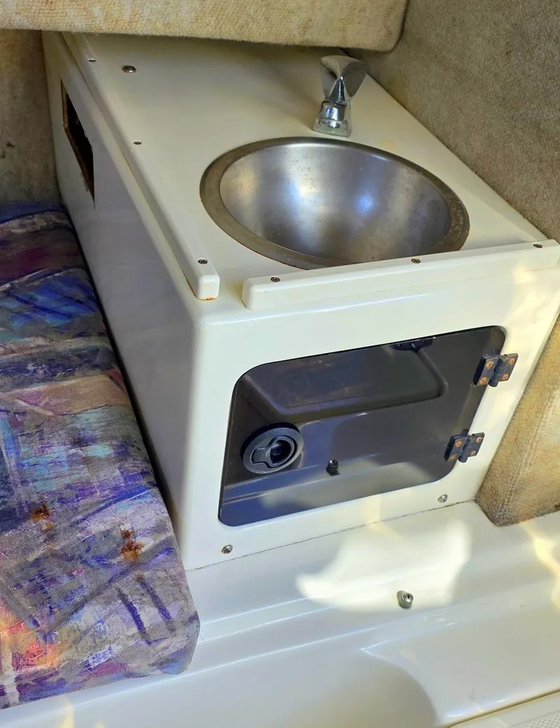 Slide: The Image of Shamrock 246 Walkaround 1998 - 16