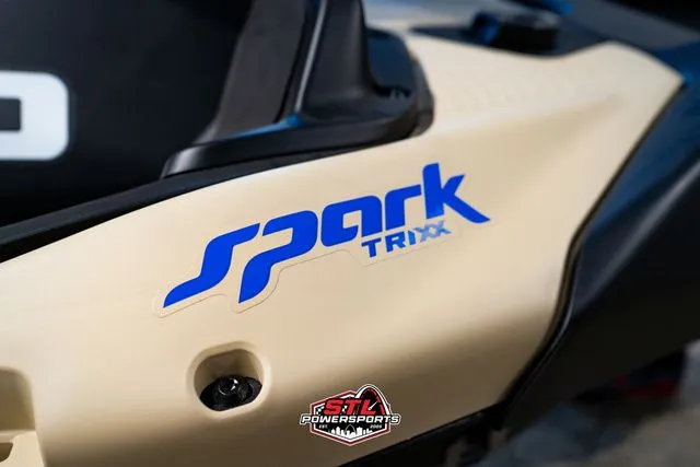 Slide: The Image of Sea-Doo PWC SPARK TRIXX 90 AUD GN 3UP IBR 25 2025 - 11