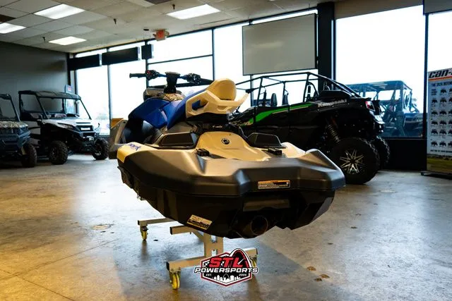 Slide: The Image of Sea-Doo PWC SPARK TRIXX 90 AUD GN 3UP IBR 25 2025 - 5