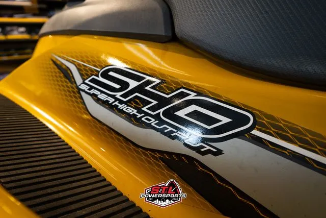 Slide: The Image of Yamaha FZS 2013 - 10