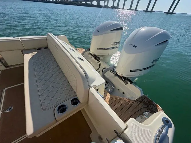 Slide: The Image of 2015 Chris-craft Catalina - Image 12 - 12