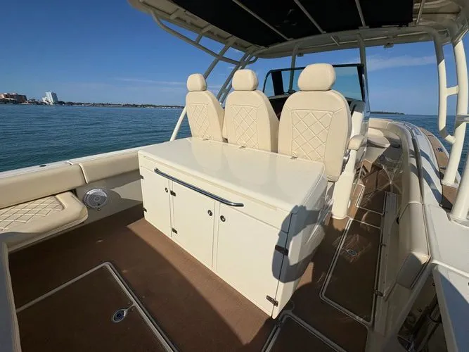 Slide: The Image of 2015 Chris-craft Catalina - Image 15 - 15