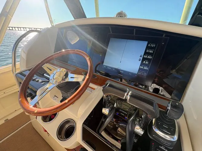 Slide: The Image of 2015 Chris-craft Catalina - Image 21 - 21