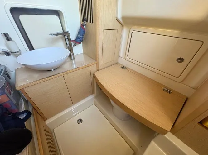 Slide: The Image of 2015 Chris-craft Catalina - Image 31 - 31