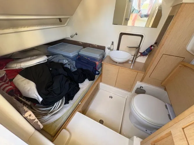 Slide: The Image of 2015 Chris-craft Catalina - Image 32 - 32