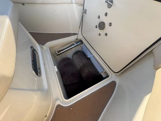 Slide: The Image of 2015 Chris-craft Catalina - Image 39 - 39