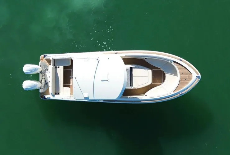 Slide: The Image of 2015 Chris-craft Catalina - Image 6 - 6