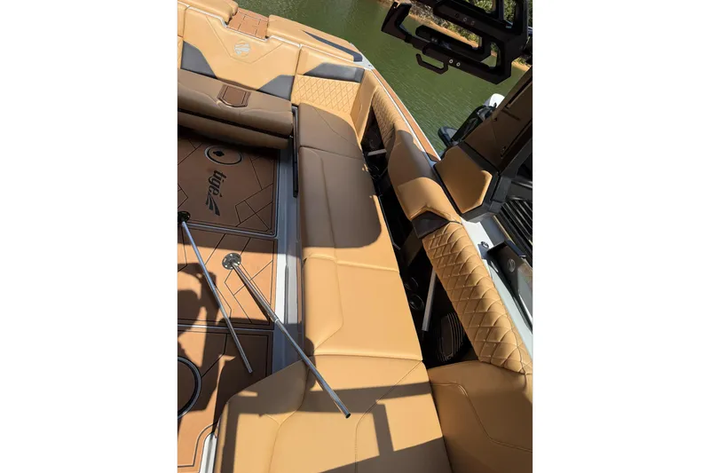 Slide: The Image of 2023 Tigé Z5 boat on trailer in indoor storage facility. - 7