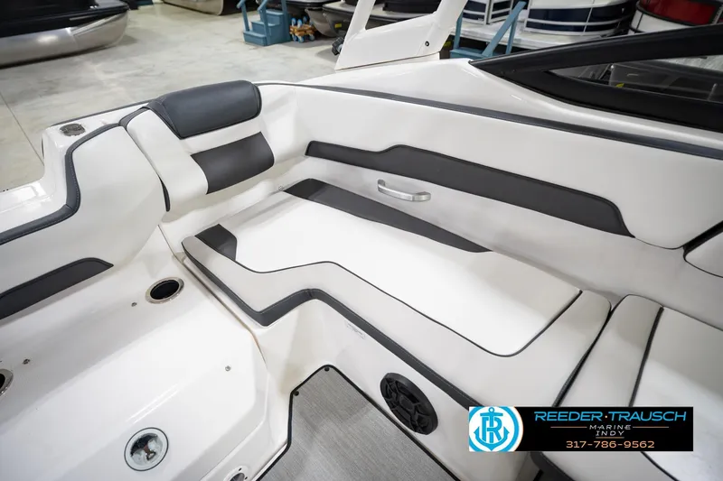 Slide: The Image of 2024 Yamaha Boats AR195 interior seating with sleek design and comfortable upholstery. - 40