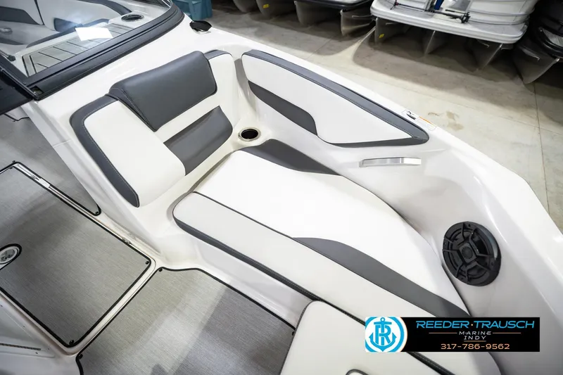 Slide: The Image of 2024 Yamaha AR195 boat interior with sleek seating and modern design. - 41