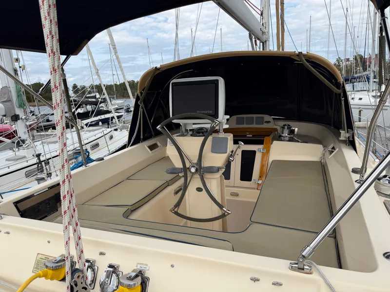 Slide: The Image of Island Packet 445 2005 - 110