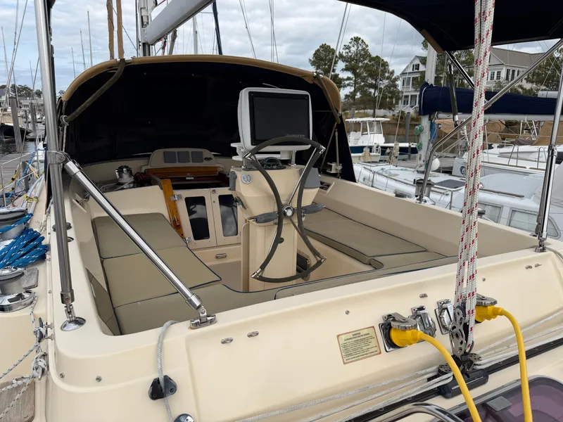 Slide: The Image of Island Packet 445 2005 - 111