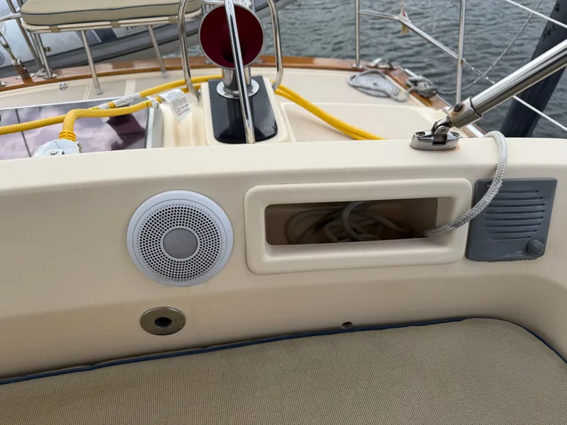 Slide: The Image of Island Packet 445 2005 - 117