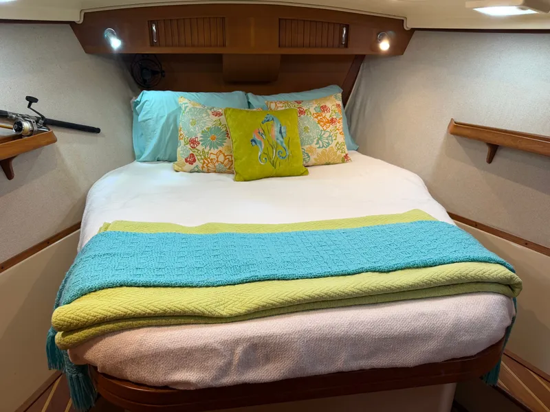 Slide: The Image of Island Packet 445 2005 - 12