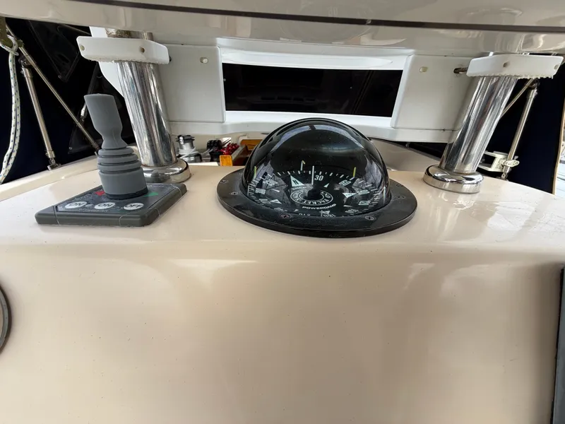 Slide: The Image of Island Packet 445 2005 - 124