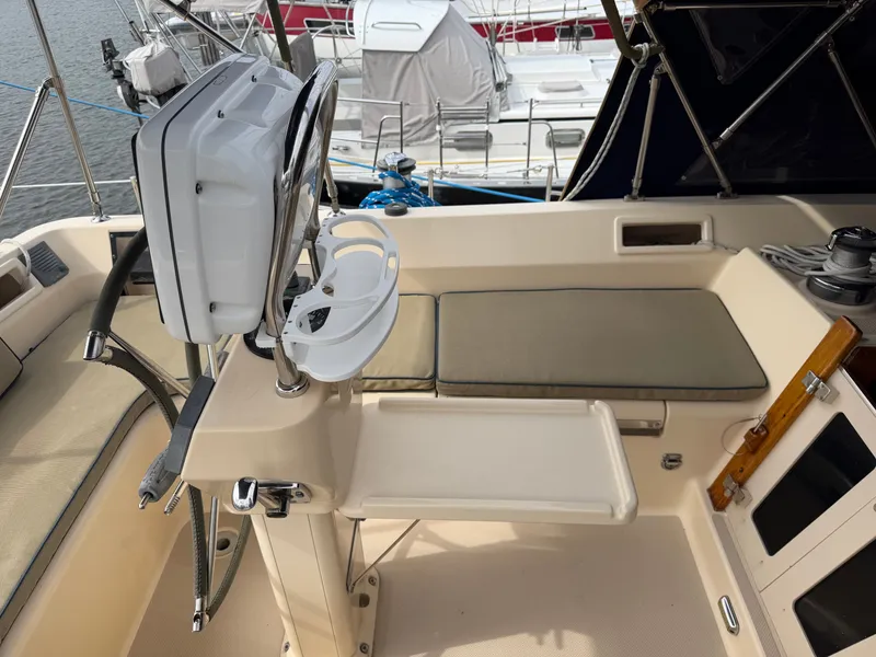 Slide: The Image of Island Packet 445 2005 - 128