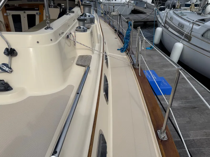 Slide: The Image of Island Packet 445 2005 - 133