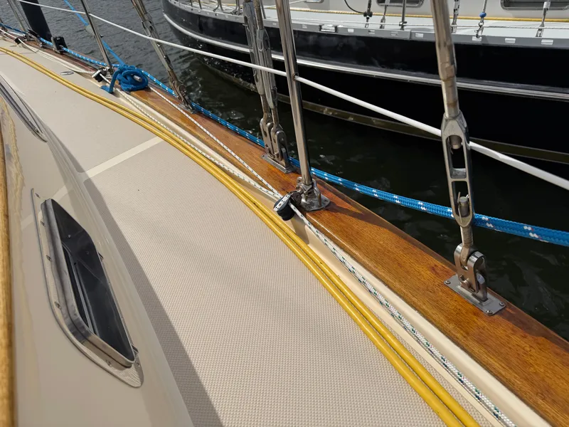 Slide: The Image of Island Packet 445 2005 - 149