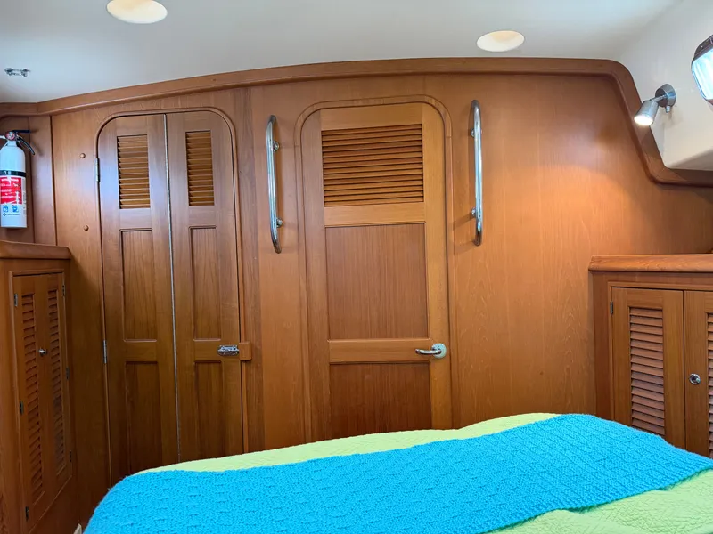 Slide: The Image of Island Packet 445 2005 - 16