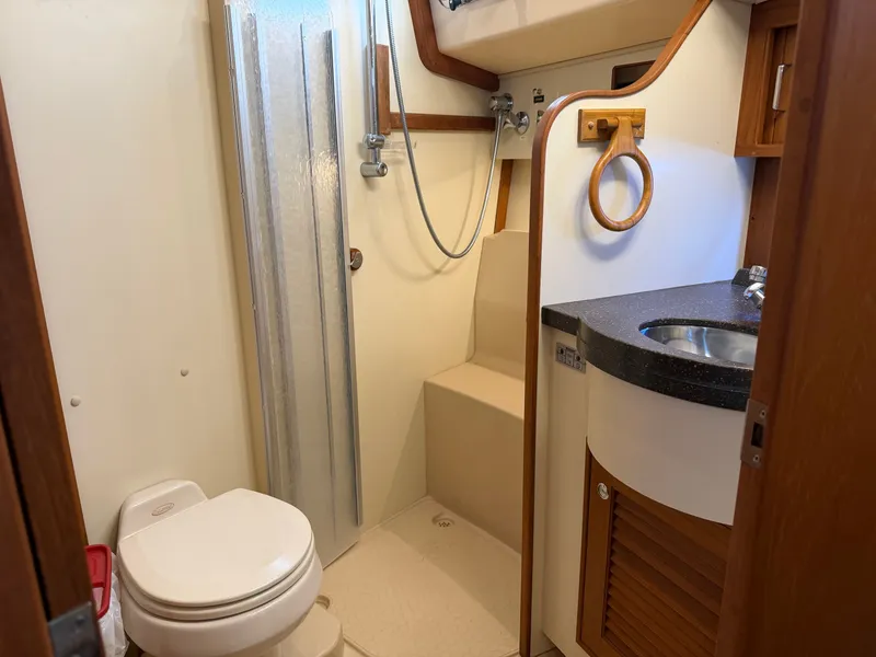 Slide: The Image of Island Packet 445 2005 - 25