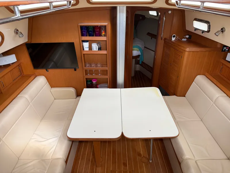 Slide: The Image of Island Packet 445 2005 - 3