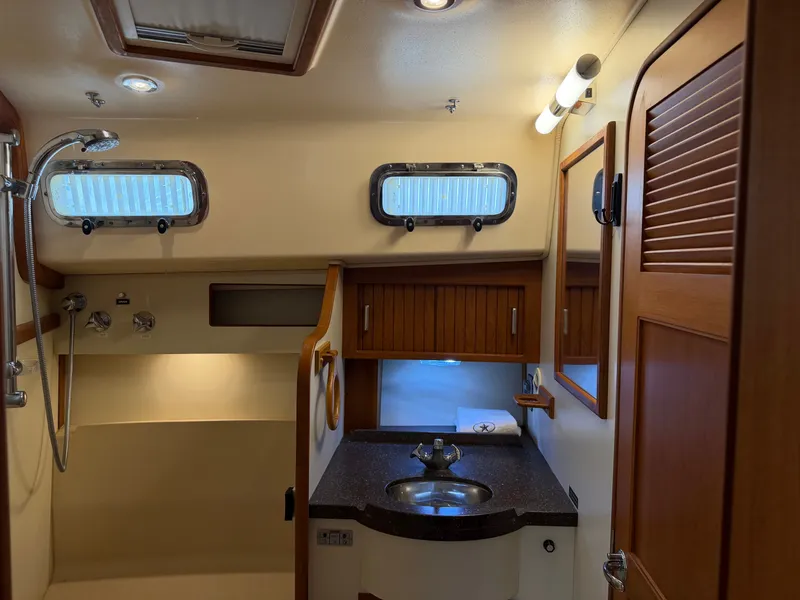 Slide: The Image of Island Packet 445 2005 - 32