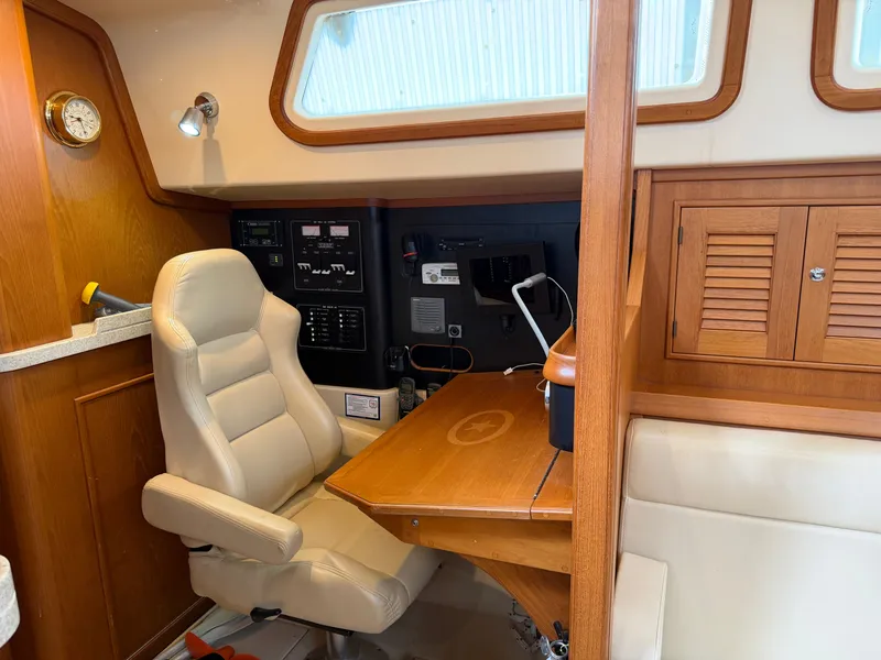 Slide: The Image of Island Packet 445 2005 - 34