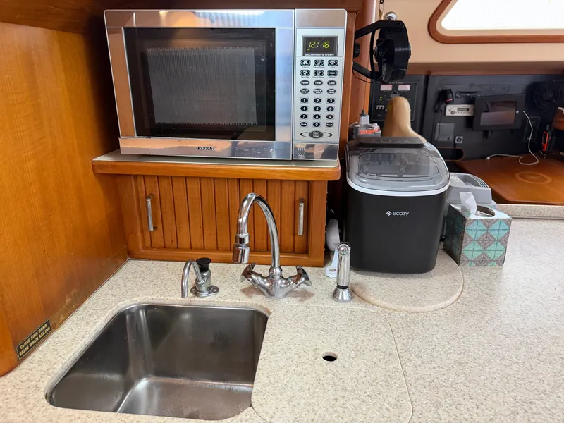 Slide: The Image of Island Packet 445 2005 - 57