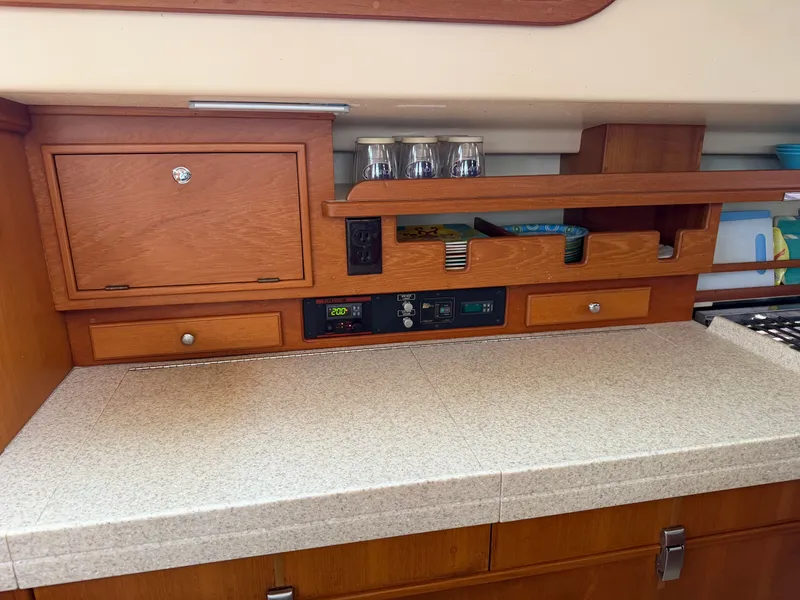 Slide: The Image of Island Packet 445 2005 - 62