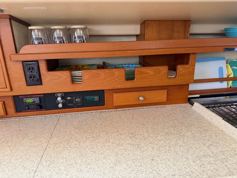 Slide: The Image of Island Packet 445 2005 - 64