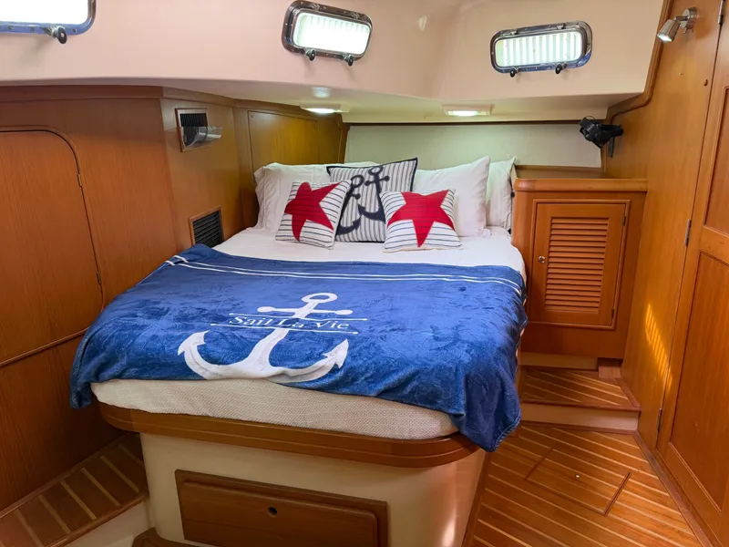 Slide: The Image of Island Packet 445 2005 - 78