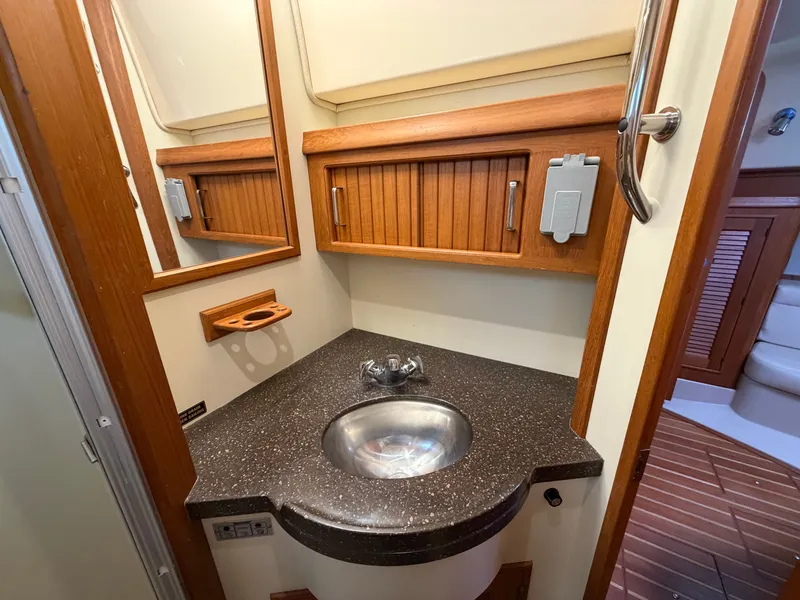 Slide: The Image of Island Packet 445 2005 - 86