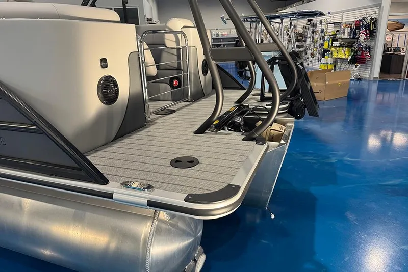 Slide: The Image of 2026 Bentley Pontoons Elite 223 Admiral boat interior with sleek design and modern features. - 8