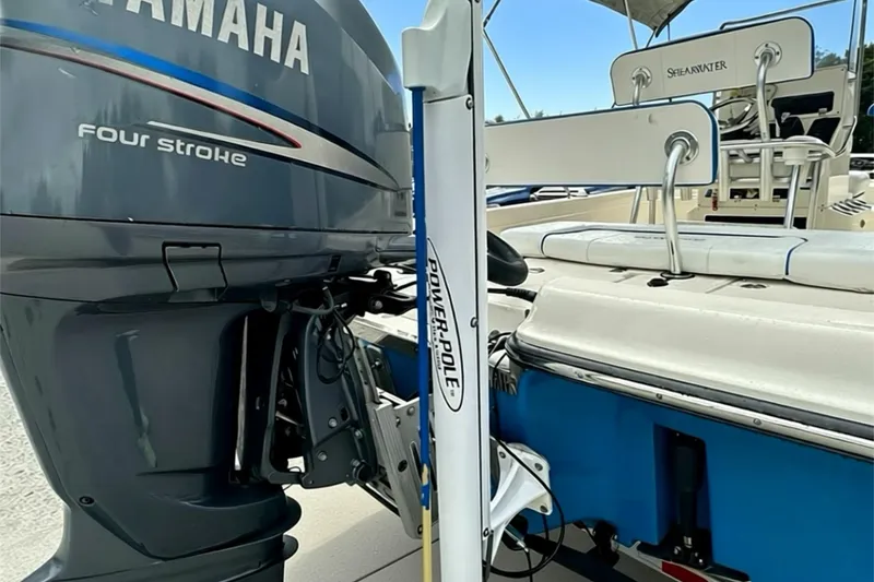 Slide: The Image of 2006 ShearWater 2400Z boat with Yamaha four-stroke engine and Power-Pole anchor system. - 29