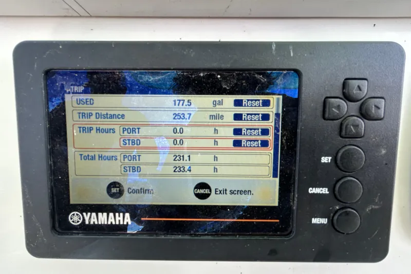 Slide: The Image of Yamaha display showing trip data for 2018 NauticStar 28 XS boat. - 75
