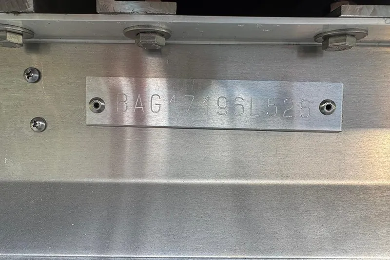 Slide: The Image of Hull identification number on Bentley Pontoons Legacy 243 Swingback, 2026 model. - 30