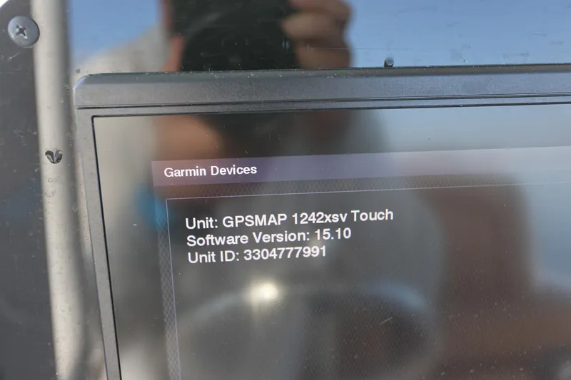 Slide: The Image of Garmin GPSMAP 1242xsv Touch display on 2020 Sea Hunt Ultra 255 SE boat. - 18