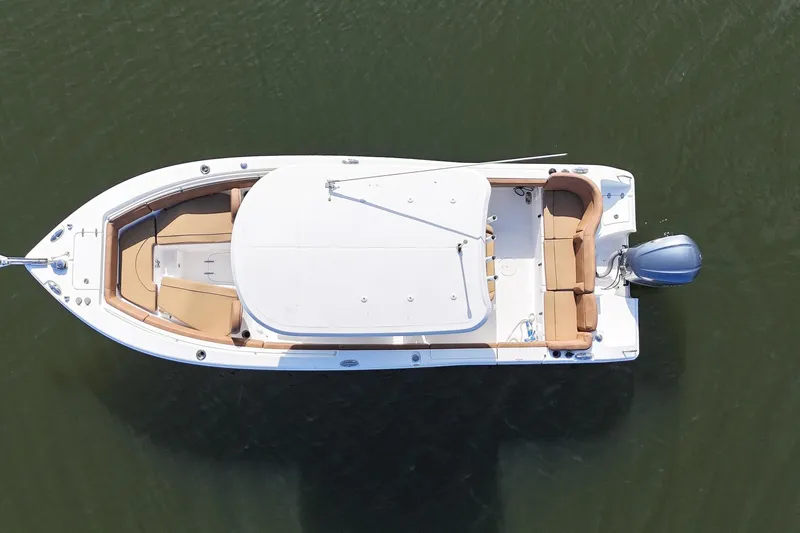 Slide: The Image of Overhead view of 2020 Sea Hunt Ultra 255 SE boat on water. - 33