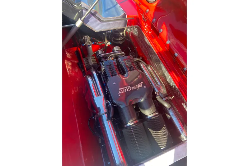 Slide: The Image of Engine of 2007 Nor-Tech 4700 Super Cat with Mercury Racing components. - 18