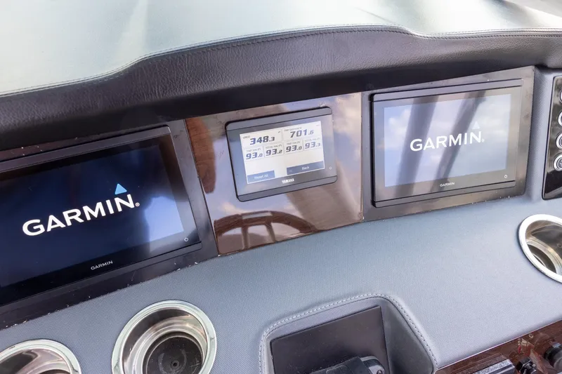 Slide: The Image of Dashboard of 2021 Chaparral 280 OSX with Garmin navigation displays. - 20