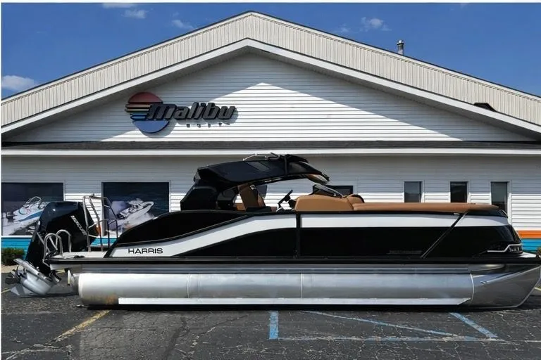 Slide: The Image of Harris Grand Mariner 250 2025 - 2