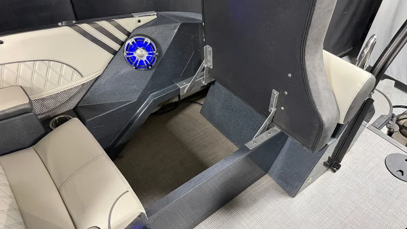 Slide: The Image of Interior of a 2018 Crest Caribbean boat with speaker. - 33