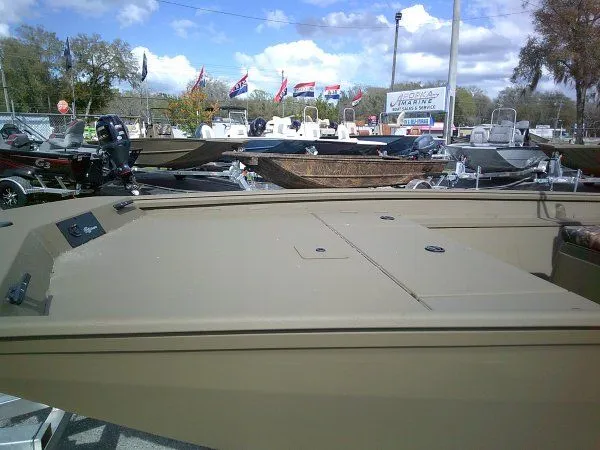 Slide: The Image of G3 Gator Tough 18 CC 2026 - 4