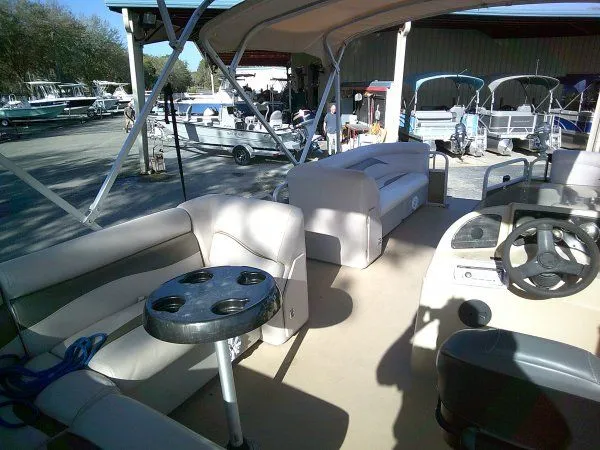 Slide: The Image of Sweetwater 2286RE Coastal Pontoon 2012 - 3