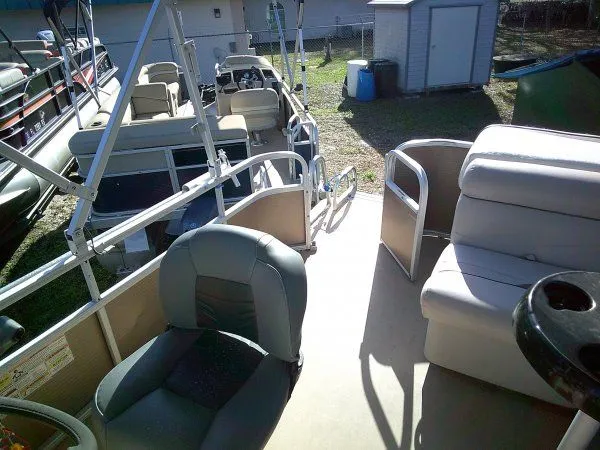Slide: The Image of Sweetwater 2286RE Coastal Pontoon 2012 - 5