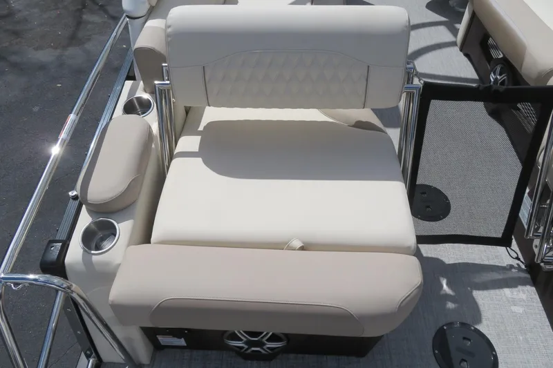 Slide: The Image of Avalon 2026 Avalon 27’ Excalibur LTD Elite Tritoon | Twin Mercury 400 V10s | Joystick | Performance Pontoon 2026 - 56