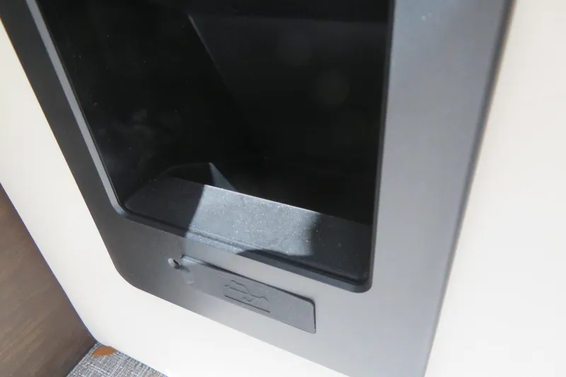 Slide: The Image of Avalon 2026 Avalon 27’ Excalibur LTD Elite Tritoon | Twin Mercury 400 V10s | Joystick | Performance Pontoon 2026 - 66