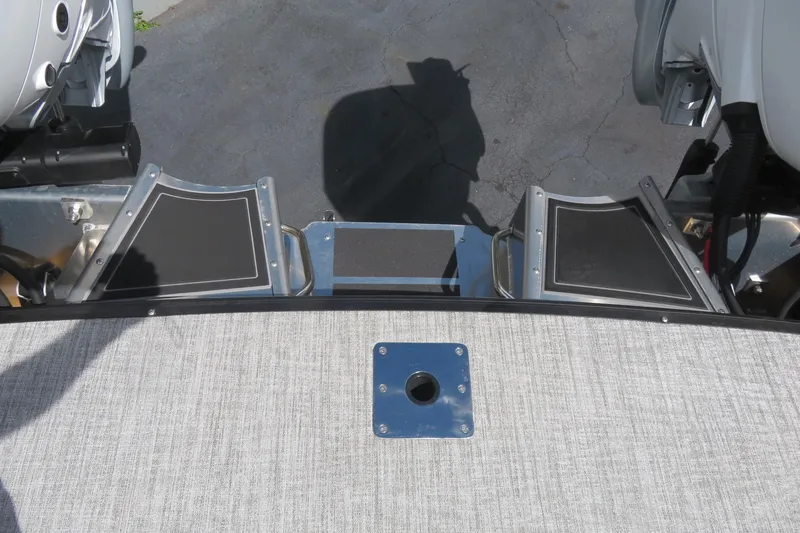 Slide: The Image of Avalon 2026 Avalon 27’ Excalibur LTD Elite Tritoon | Twin Mercury 400 V10s | Joystick | Performance Pontoon 2026 - 70