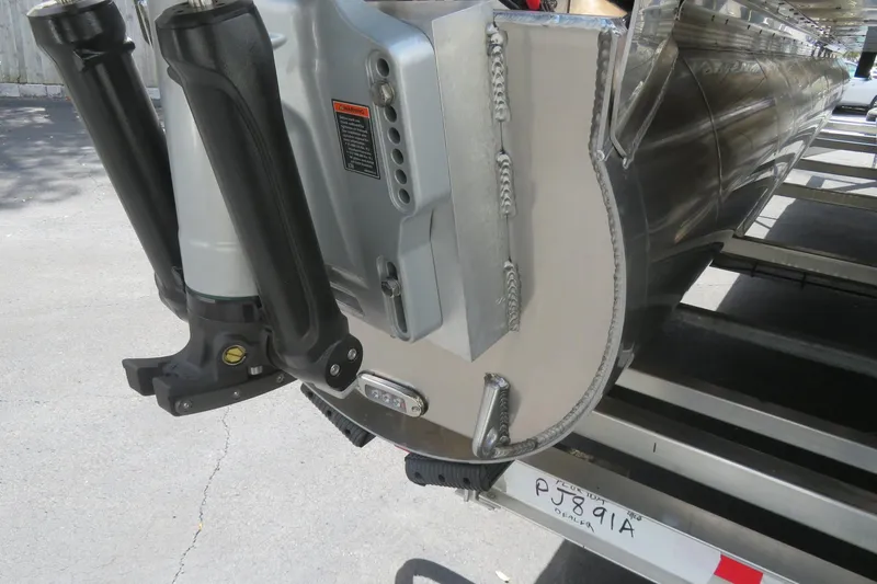 Slide: The Image of Avalon 2026 Avalon 27’ Excalibur LTD Elite Tritoon | Twin Mercury 400 V10s | Joystick | Performance Pontoon 2026 - 77